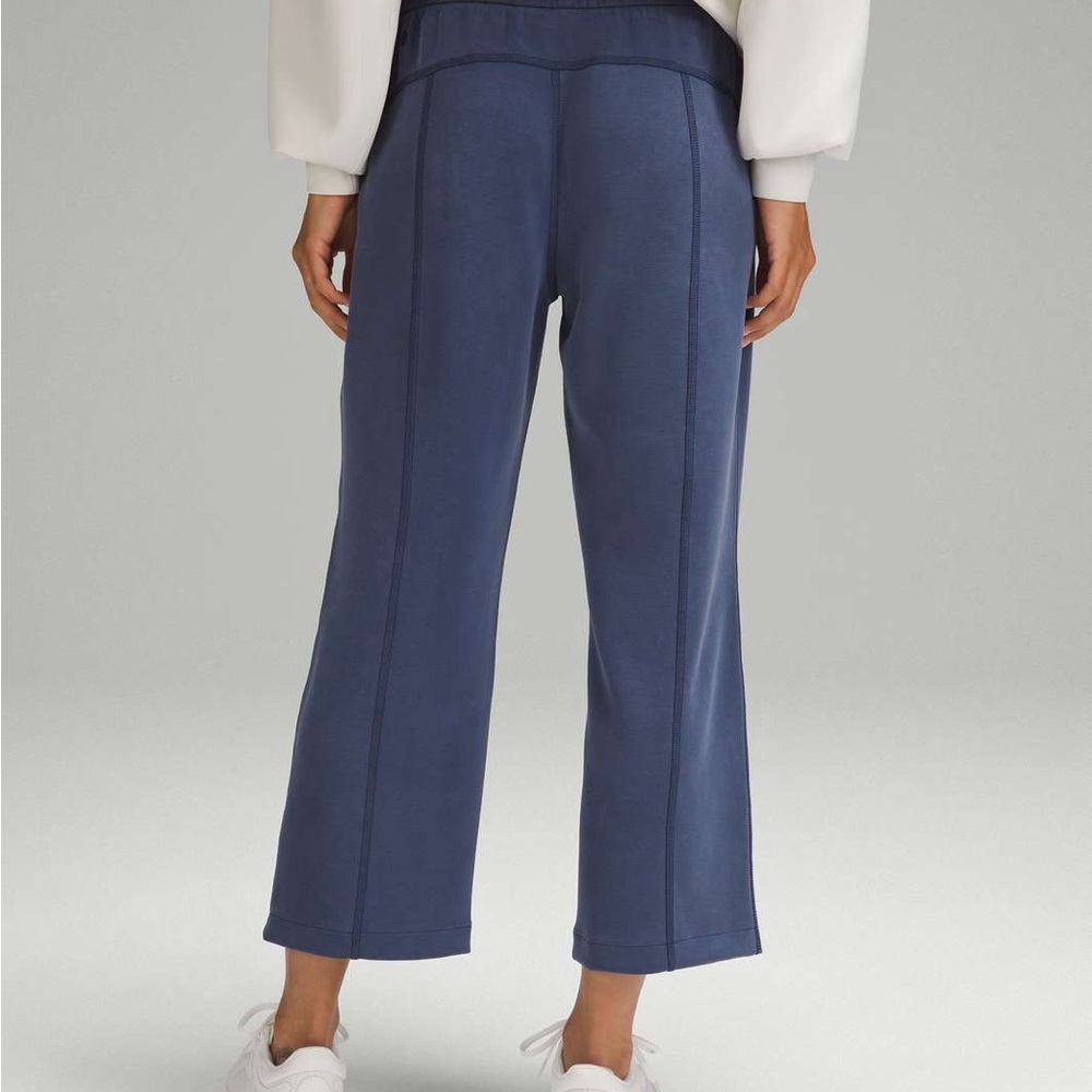 Lululemon Softstreme High Rise Pants Night Sea Size 6 Cropped Originally $118 - Picture 2 of 7